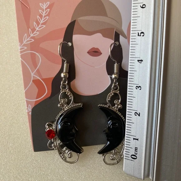 Hollow Synthetic Gemstone Black Moon Inlaid Red Rhinestone Drop Earrings Faux Fa - Picture 8 of 9